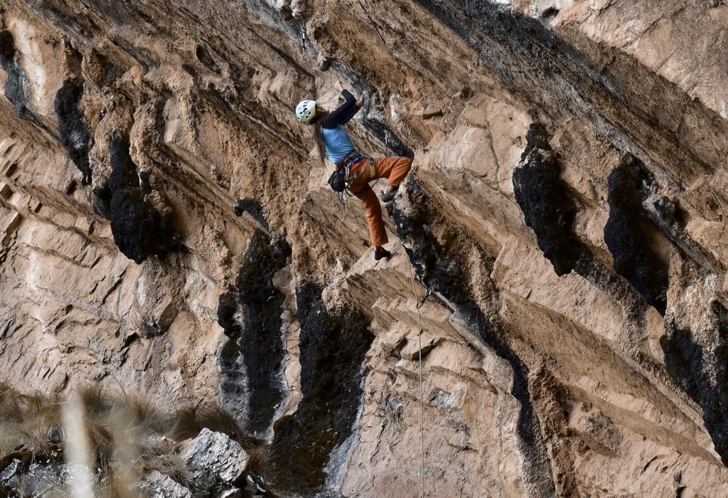 Rock Climbing: Southern Valley – Pitumarca