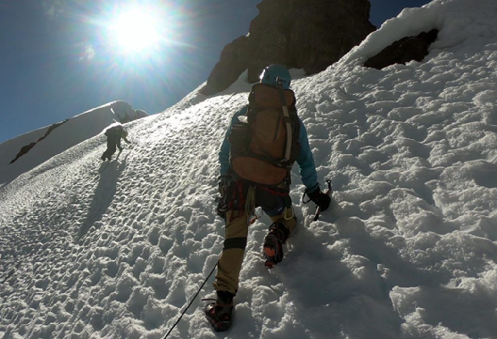 Ascent of Huasacocha Mountain & Rainbow Mountain (5467m)