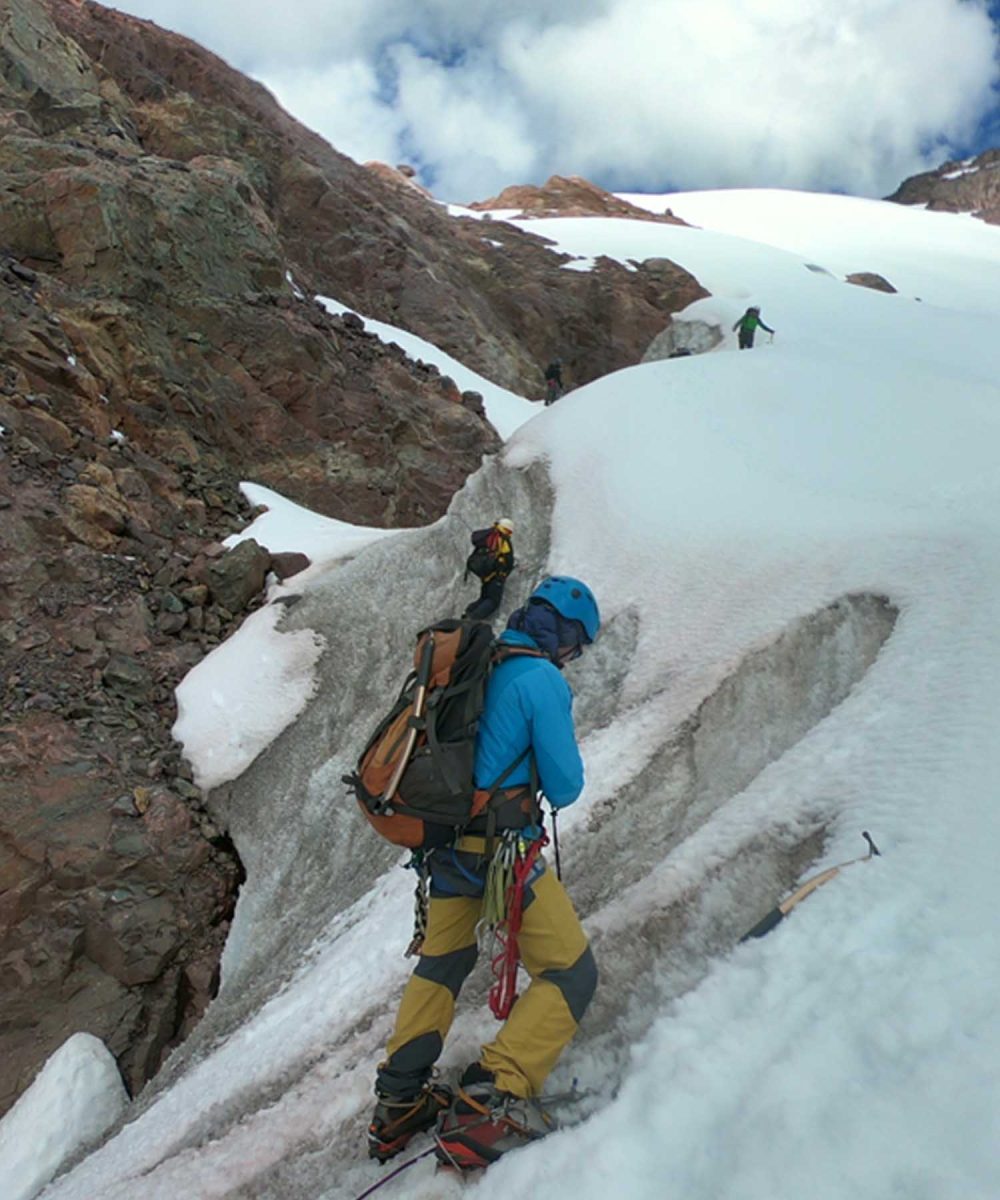 Ascent of Ausangate Mountain (6384m)